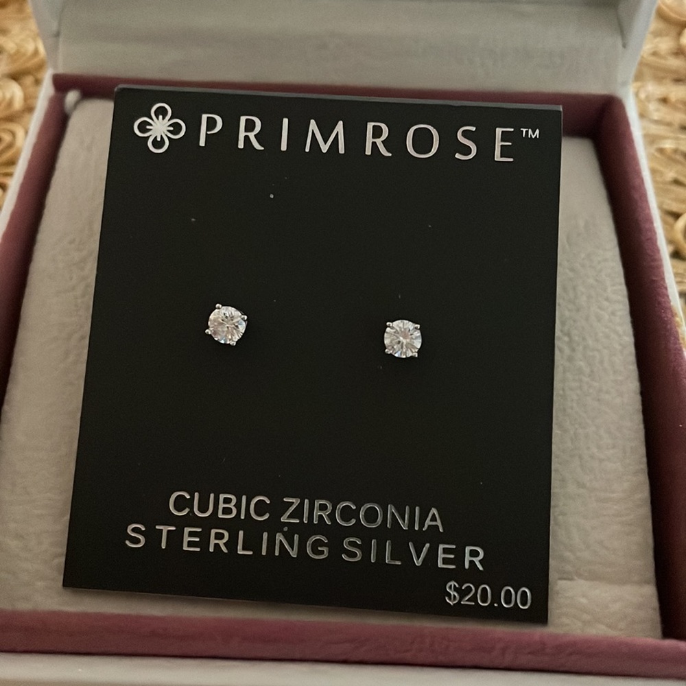 BNWT cubic Zirconia earrings